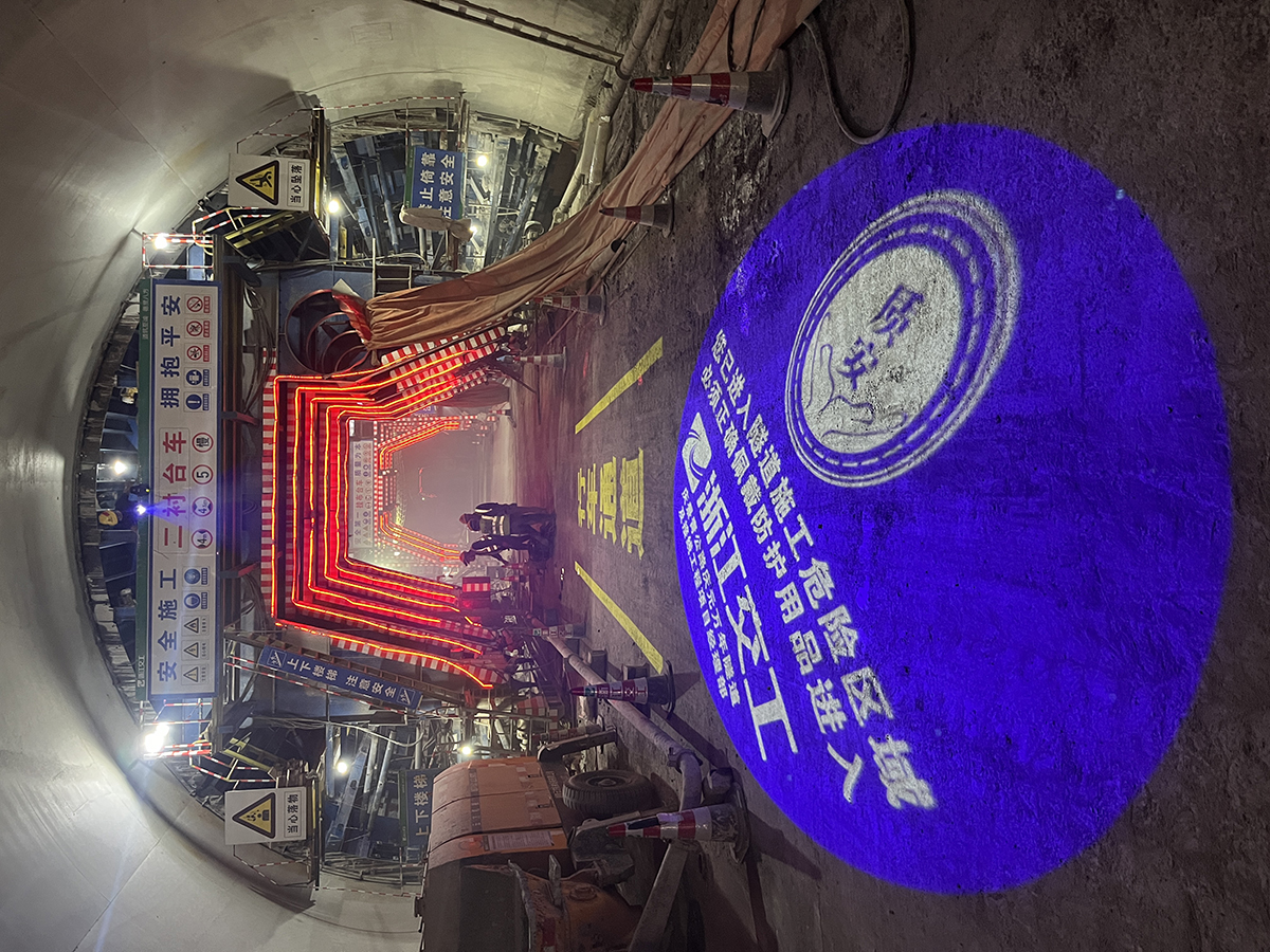 1708928791945616.jpg 隧道 人行通道.jpg